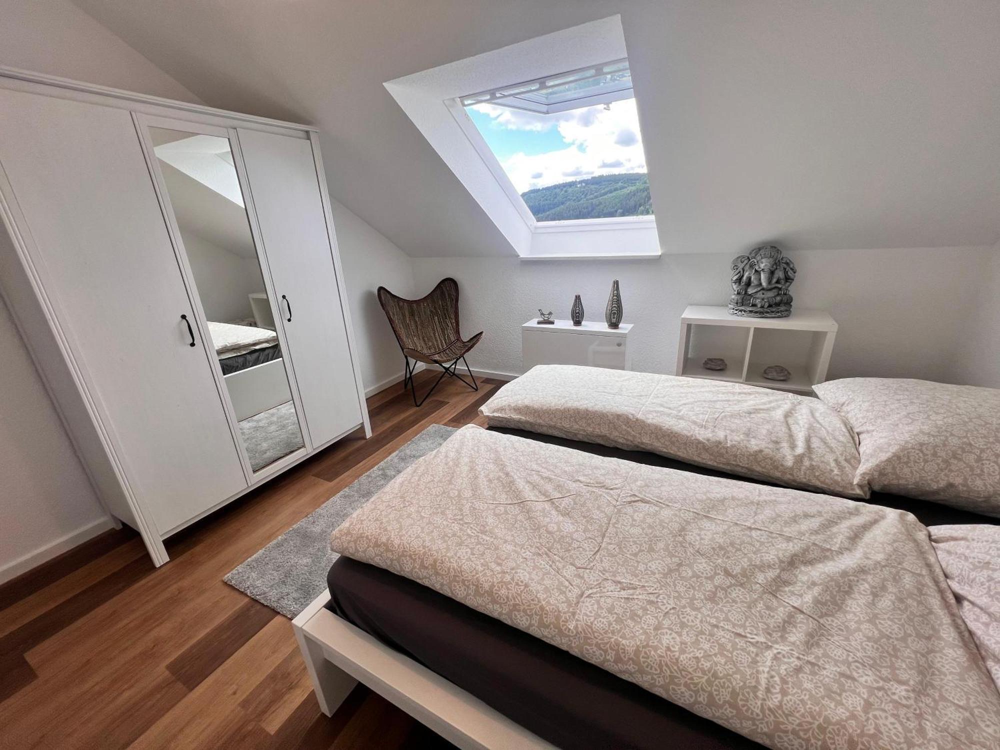 Gemuetliche 3-Zimmer-Wohnung Mit Panoramablick Und Kostenlosem Ueberdachten Parkplatz Winterberg Dış mekan fotoğraf