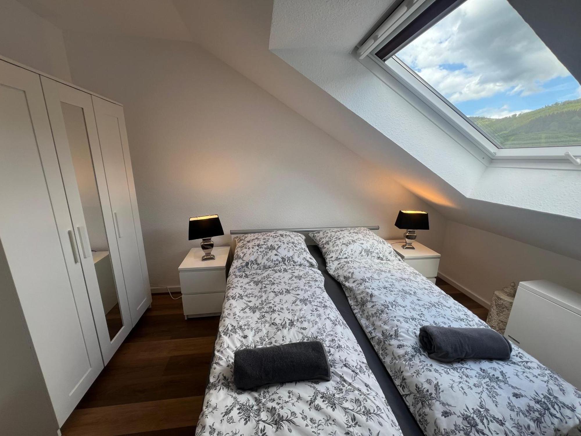 Gemuetliche 3-Zimmer-Wohnung Mit Panoramablick Und Kostenlosem Ueberdachten Parkplatz Winterberg Dış mekan fotoğraf